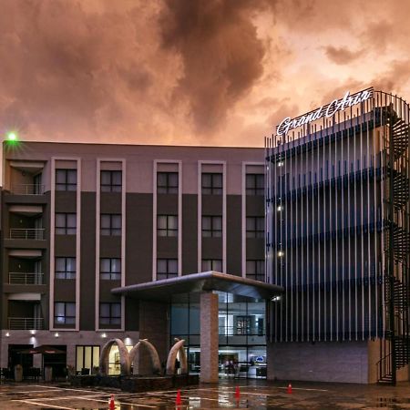 The Grand Aria Hotel And Conference Centre Gaborone Dış mekan fotoğraf